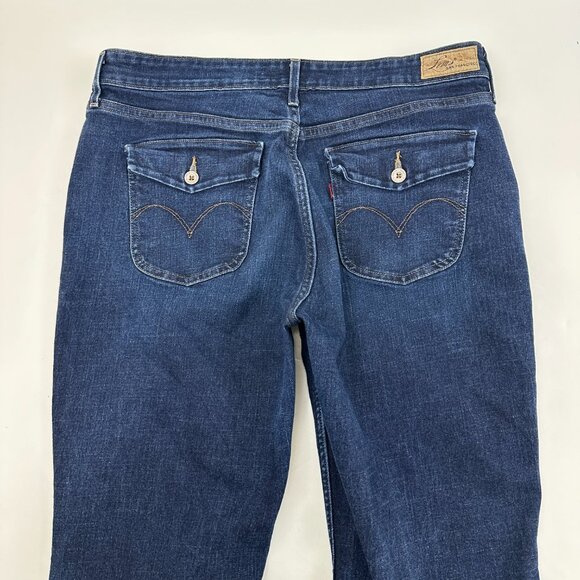Levi's Demi Curve Classic Flare Women's size 16 Dark Wash Blue Denim Jeans - Picture 5 of 5
